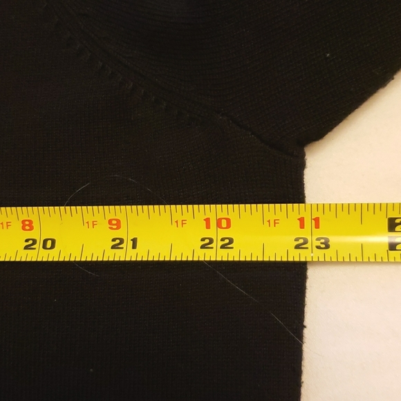 Lane Bryant black V neck Sweater 18/20 EUC - Picture 7 of 10